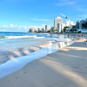Apartment Condado Beachfront Tantra, San Juan